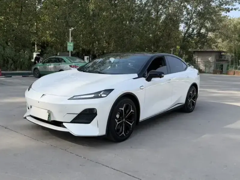 2024 Changan Deepal SL03 с пробегом 36 000 км