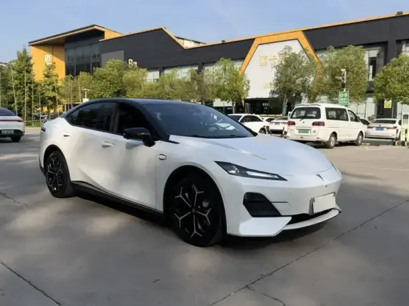 2024 Changan Deepal SL03 с пробегом 36 000 км