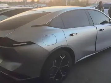 2023 Changan Deepal SL03 с пробегом 83 000 км