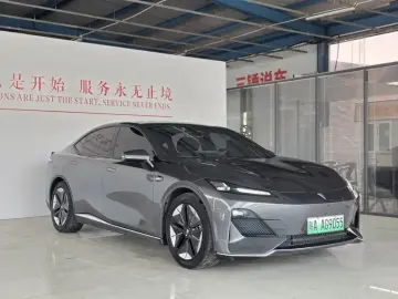 2023 Changan Deepal SL03 с пробегом 73 000 км