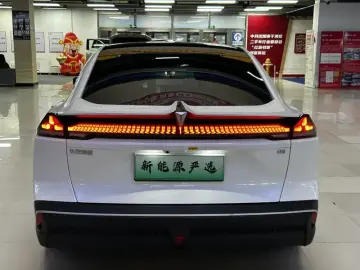 2025 Changan Deepal SL03 с пробегом 49 000 км
