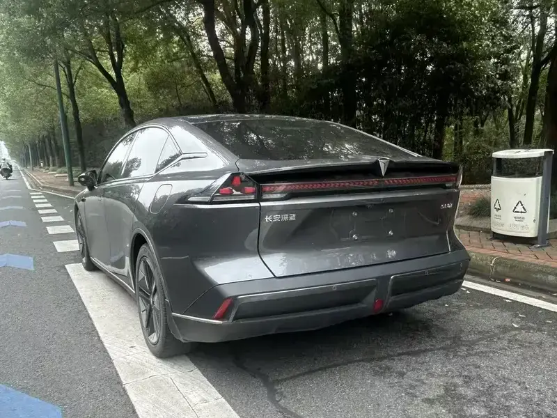 2023 Changan Deepal SL03 с пробегом 50 000 км