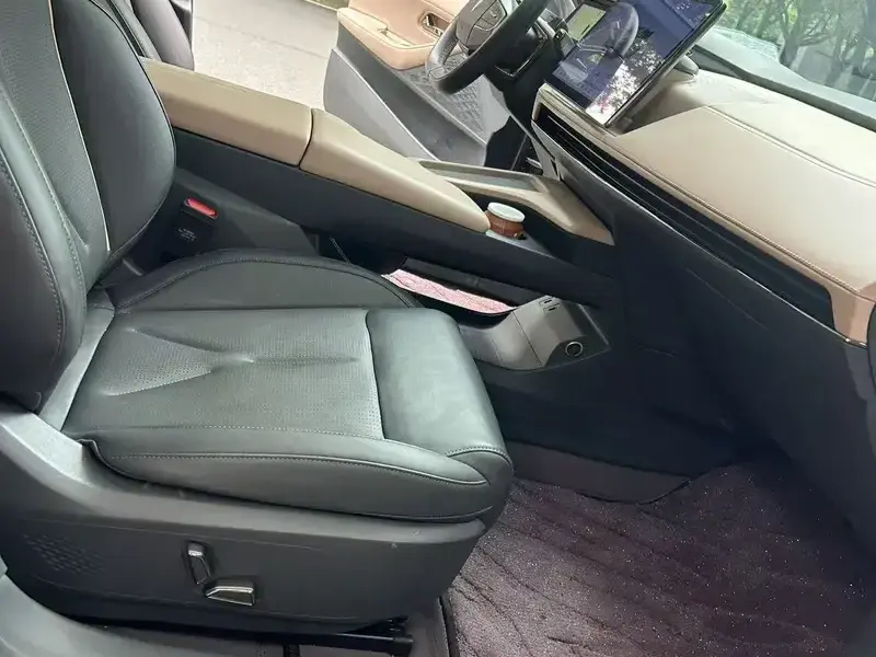 2023 Changan Deepal SL03 с пробегом 50 000 км