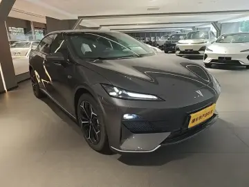 2025 Changan Deepal SL03 с пробегом 100 км