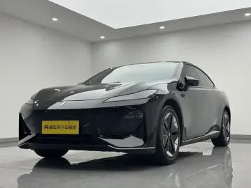 2025 Changan Deepal SL03 с пробегом 33 000 км