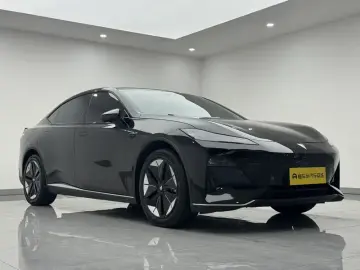 2025 Changan Deepal SL03 с пробегом 33 000 км