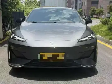 2023 Changan Deepal SL03 с пробегом 50 000 км