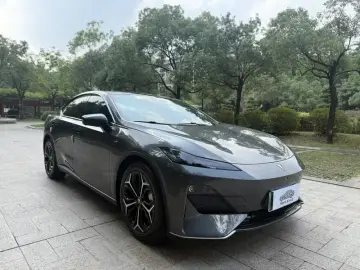 2024 Changan Deepal SL03 с пробегом 30 000 км