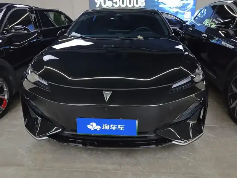 2024 Changan Deepal SL03 с пробегом 47 000 км