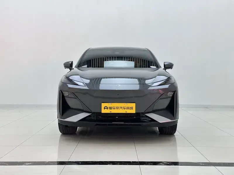 2023 Changan Deepal S07 с пробегом 73 900 км