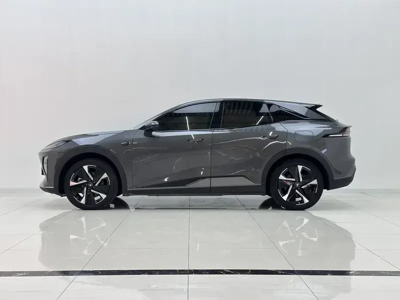 2023 Changan Deepal S07 с пробегом 73 900 км