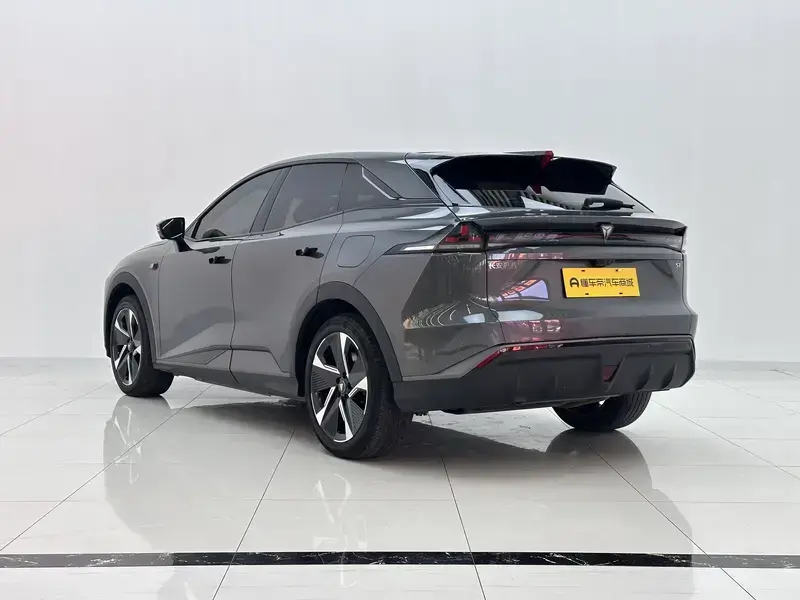 2023 Changan Deepal S07 с пробегом 73 900 км