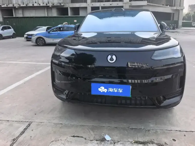 2025 Denza N9 с пробегом 73 000 км