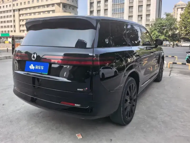 2025 Denza N9 с пробегом 73 000 км