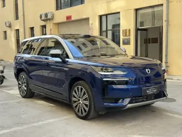 2026 Denza N9 с пробегом 5 100 км
