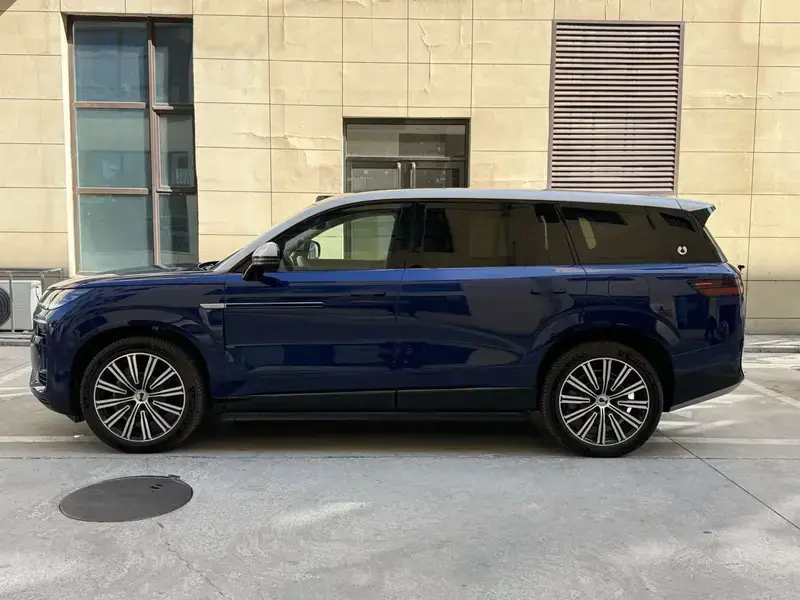 2026 Denza N9 с пробегом 5 100 км