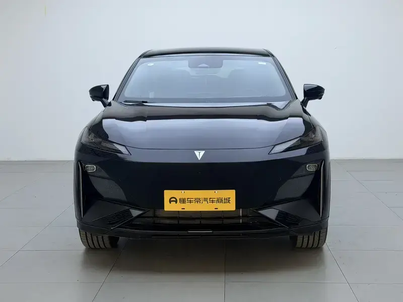 2024 Changan Deepal S07 с пробегом 100 км
