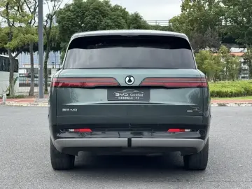 2025 Denza N9 с пробегом 20 000 км