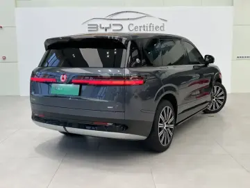 2025 Denza N9 с пробегом 24 000 км