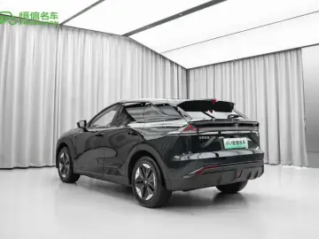 2025 Changan Deepal S07 с пробегом 8 800 км
