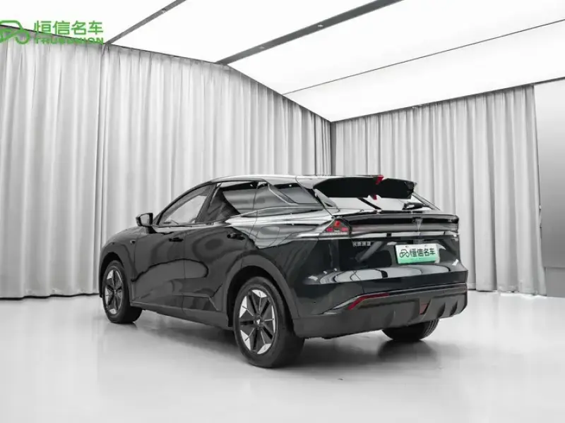 2025 Changan Deepal S07 с пробегом 8 800 км