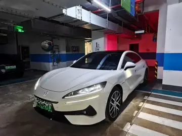 Denza Z9