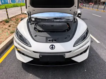 2024 Denza Z9 с пробегом 23 000 км