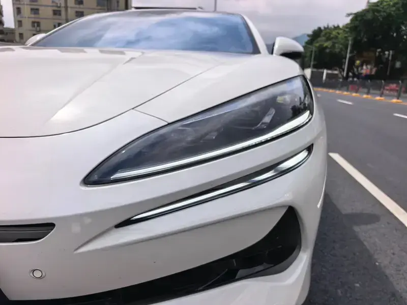 2024 Denza Z9 с пробегом 23 000 км