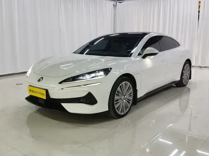 2024 Denza Z9 с пробегом 21 000 км