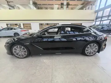2024 Denza Z9 с пробегом 23 600 км