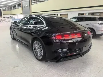 2024 Denza Z9 с пробегом 23 600 км