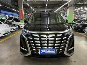 2022 Denza D9 с пробегом 49 200 км