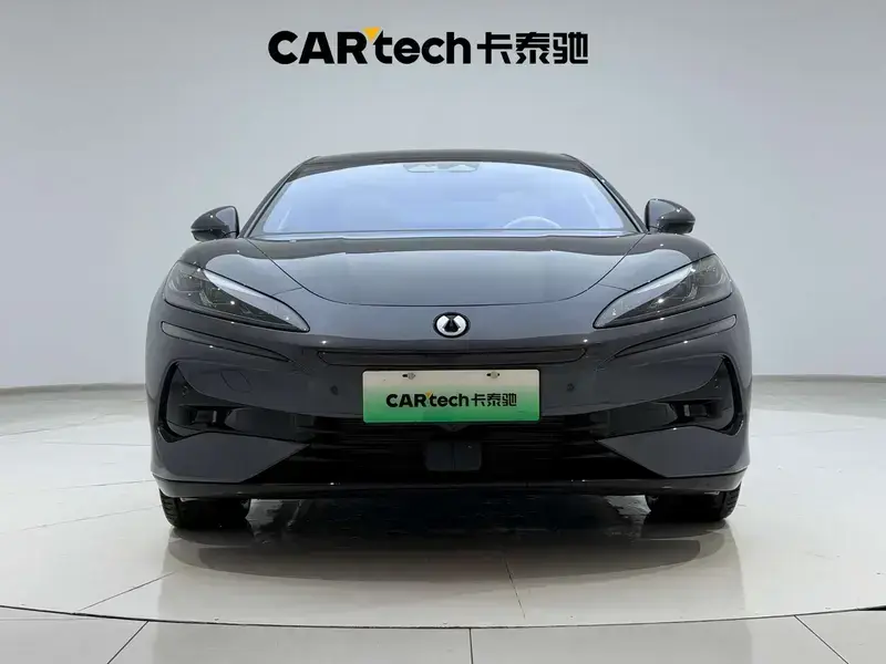 2024 Denza Z9 с пробегом 3 500 км