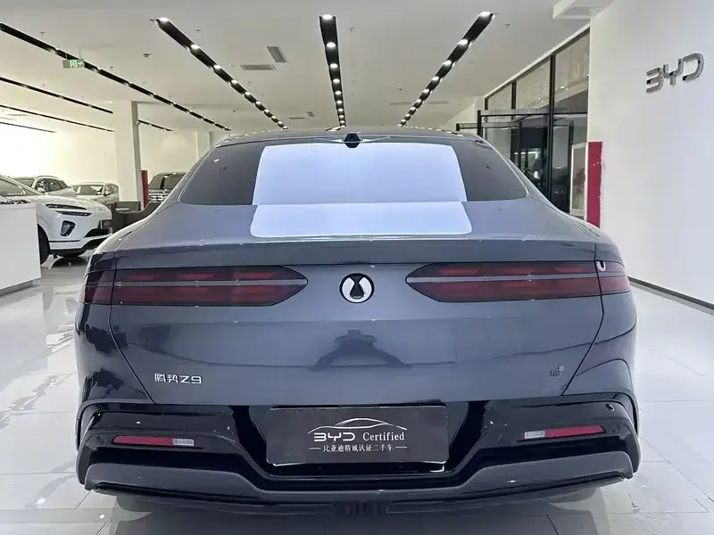2024 Denza Z9 с пробегом 39 000 км
