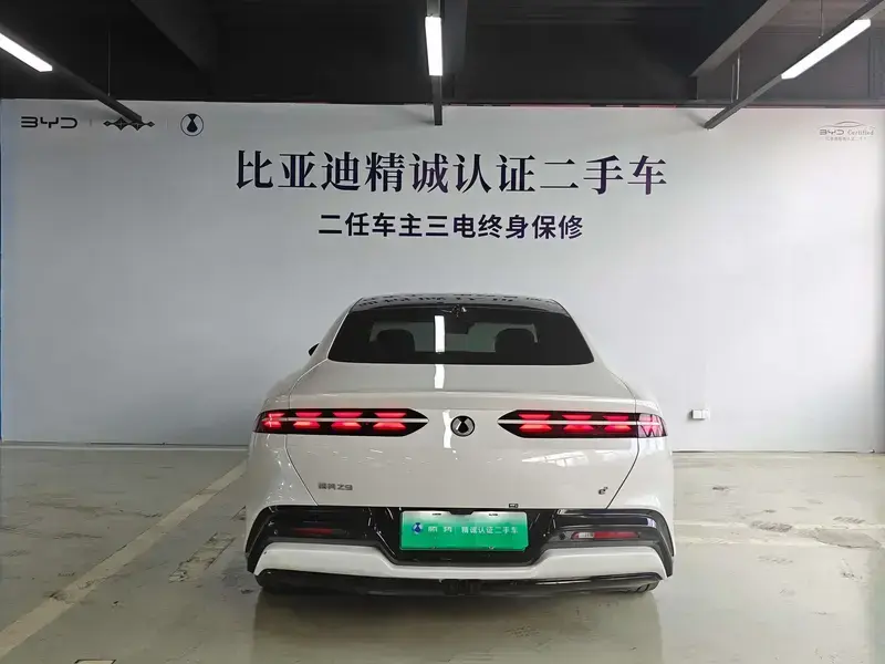 2024 Denza Z9 с пробегом 11 000 км