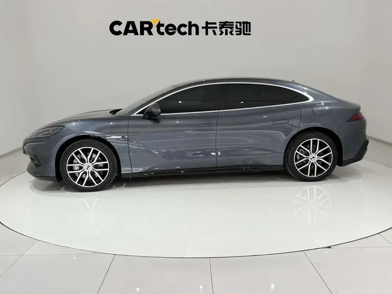 2024 Denza Z9 с пробегом 21 000 км
