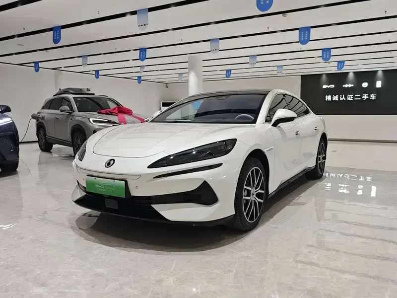 2024 Denza Z9 с пробегом 7 400 км