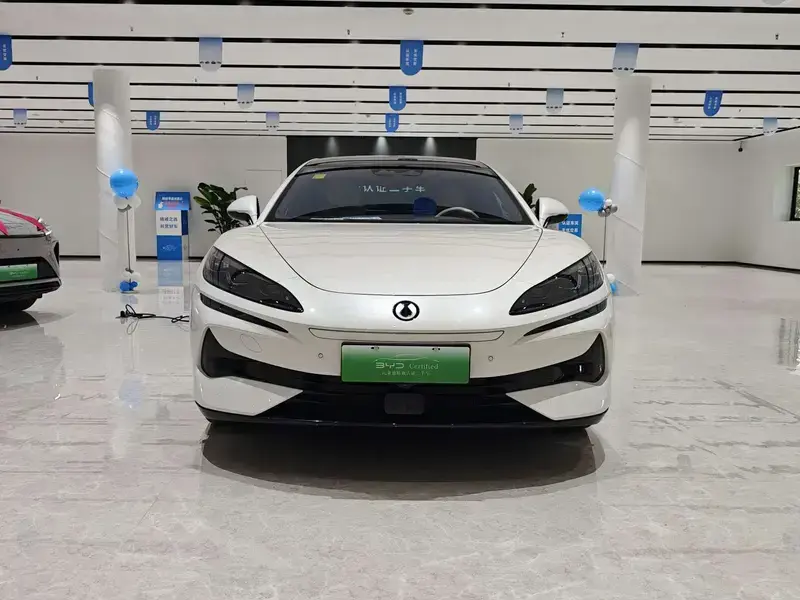 2024 Denza Z9 с пробегом 7 400 км