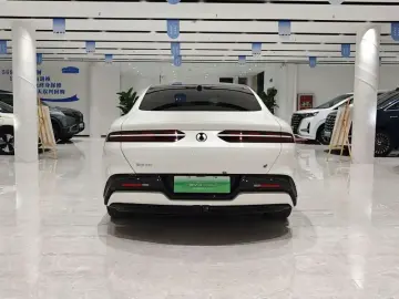 2024 Denza Z9 с пробегом 7 400 км
