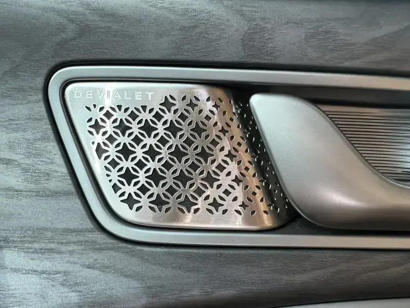 2025 Denza D9 с пробегом 15 000 км
