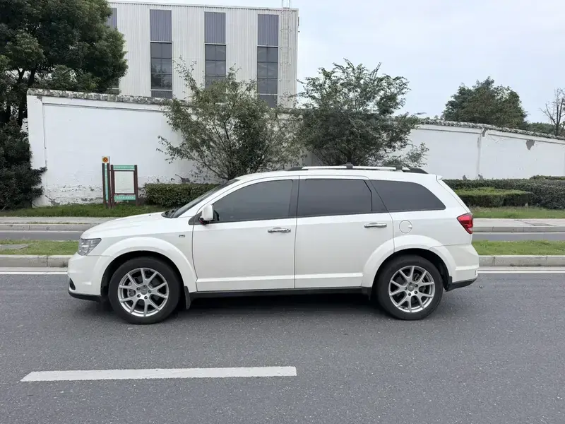 2013 Dodge Journey с пробегом 73 000 км
