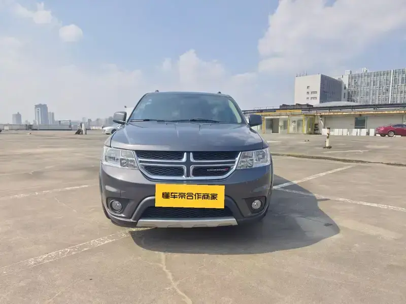 2013 Dodge Journey с пробегом 106 000 км