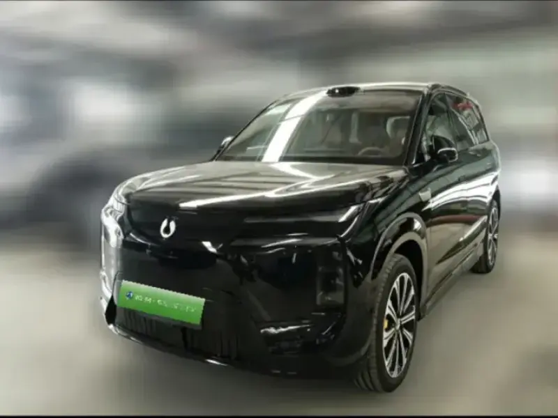 2026 Denza N8L с пробегом 200 км