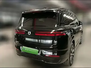 2026 Denza N8L с пробегом 200 км