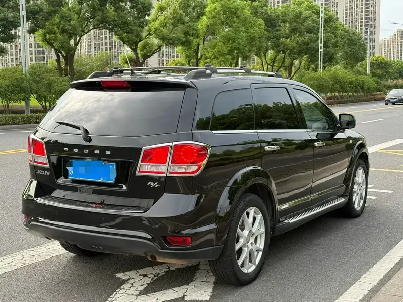 2014 Dodge Journey с пробегом 110 000 км