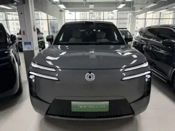 2025 Denza N8L с пробегом 11 600 км