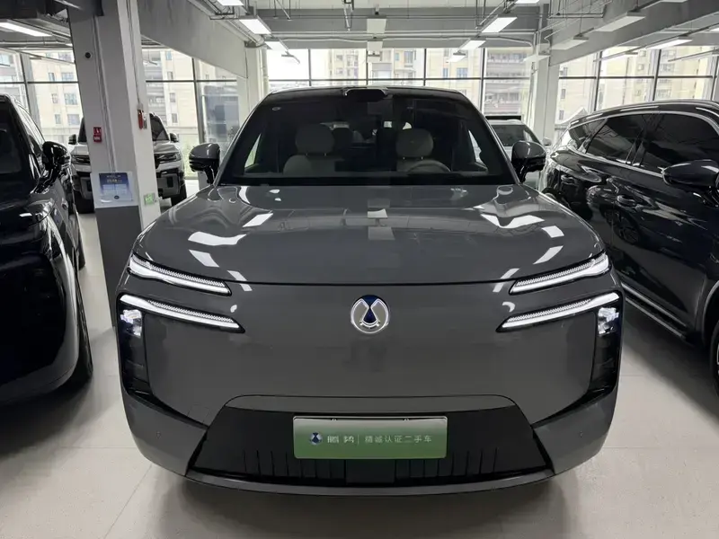 2025 Denza N8L с пробегом 11 600 км