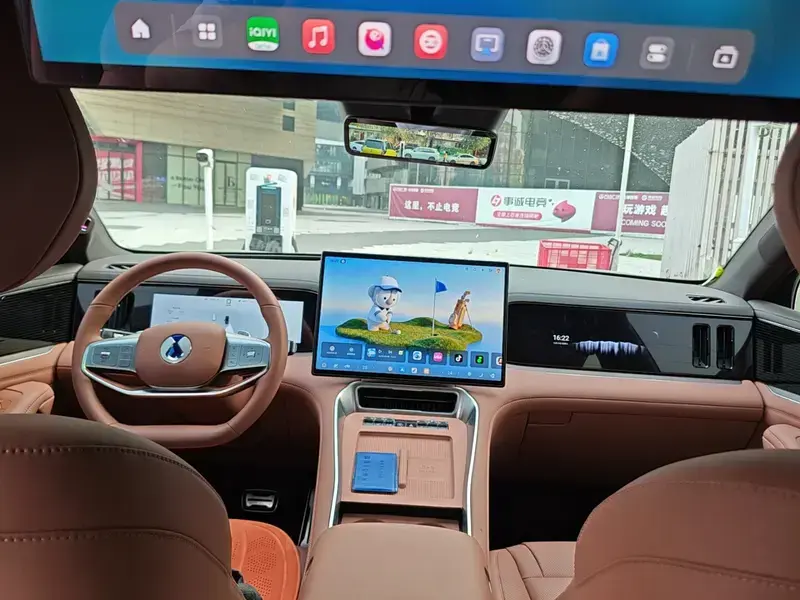 2025 Denza N8L с пробегом 16 500 км