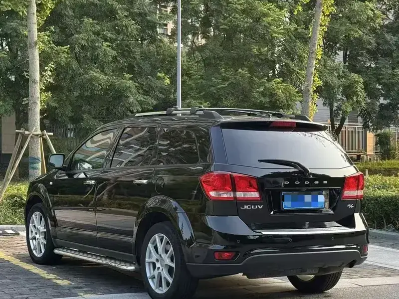 2014 Dodge Journey с пробегом 95 000 км