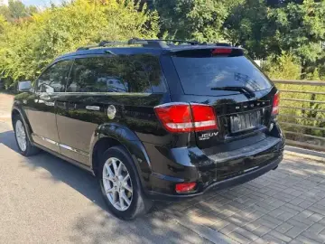 2015 Dodge Journey с пробегом 140 000 км